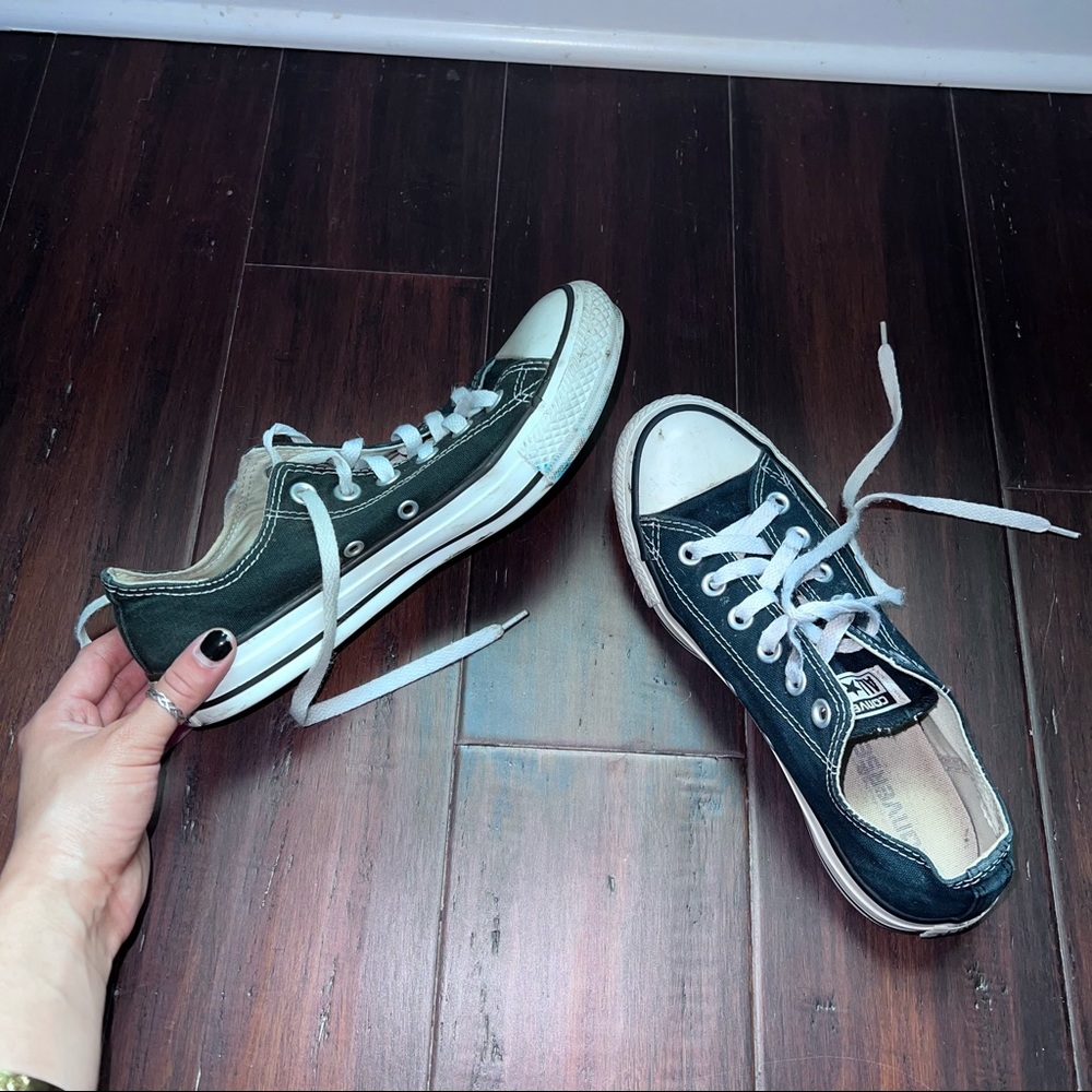 Black converse